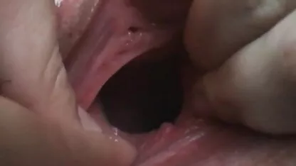 شرکت املاک و مستغلات برای بازرسی عکسهای سکسی زهرا امیر ابراهیمی از خانه ای که می خواستند برای فروش بگذارد ، آمد و صاحب او را به سرطان مبتلا کرد