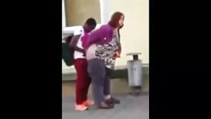 ضربه ملایم با کشیدن زبان و اسپرم آلت تناسلی متورم با یک ترفند زهرا امیر ابراهیمی سکس