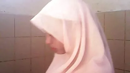 اما کامینگز کلیپ سکس زهرا امیر ابراهیمی